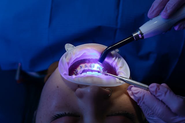 Microscopic Dentistry
